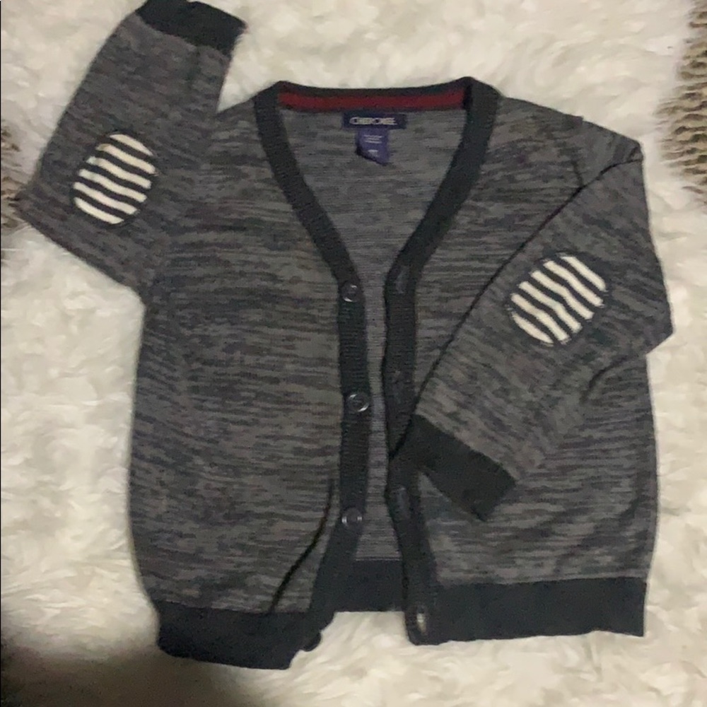 Long sleeve size 4t kind Cherokee